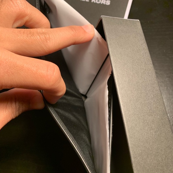 💠Brand new MK jet set brown wallet for men - Picture 6 of 7